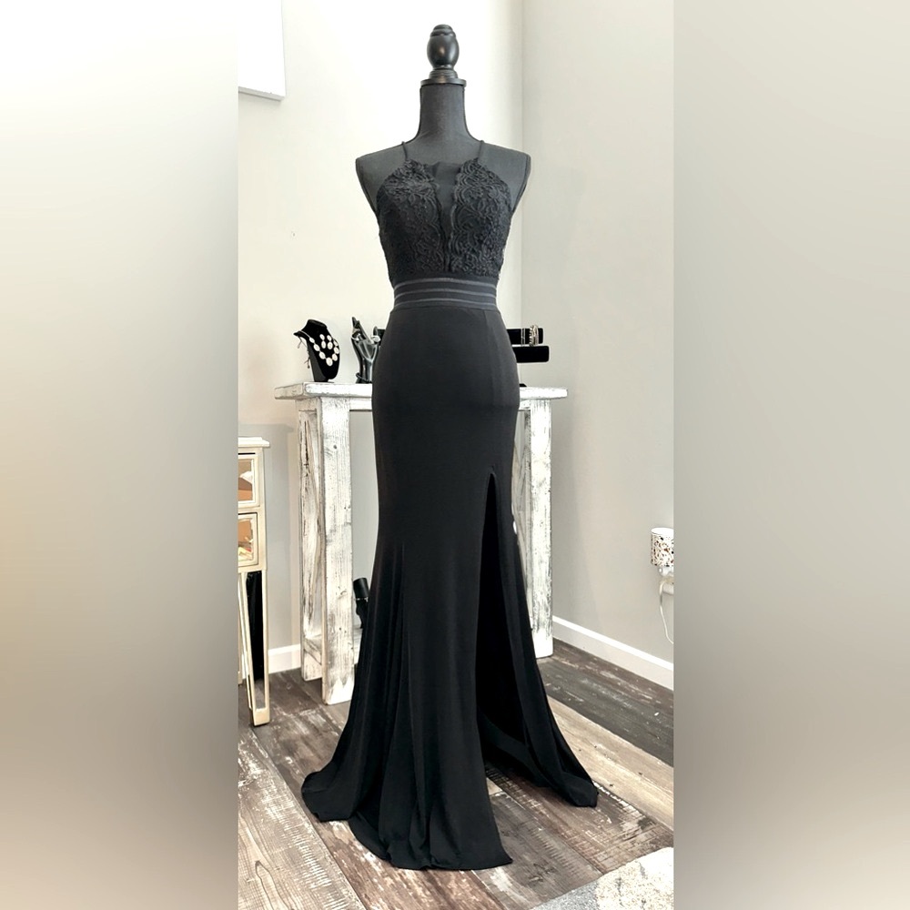 Jodi KristopherMermaidSpaghettiStrap Embroidered HalterTop Long PromFormal Dress